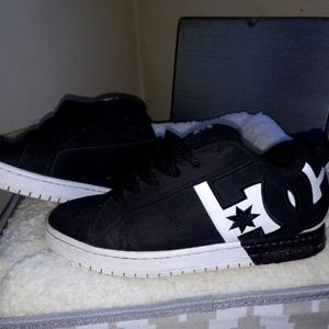 Dc shoes